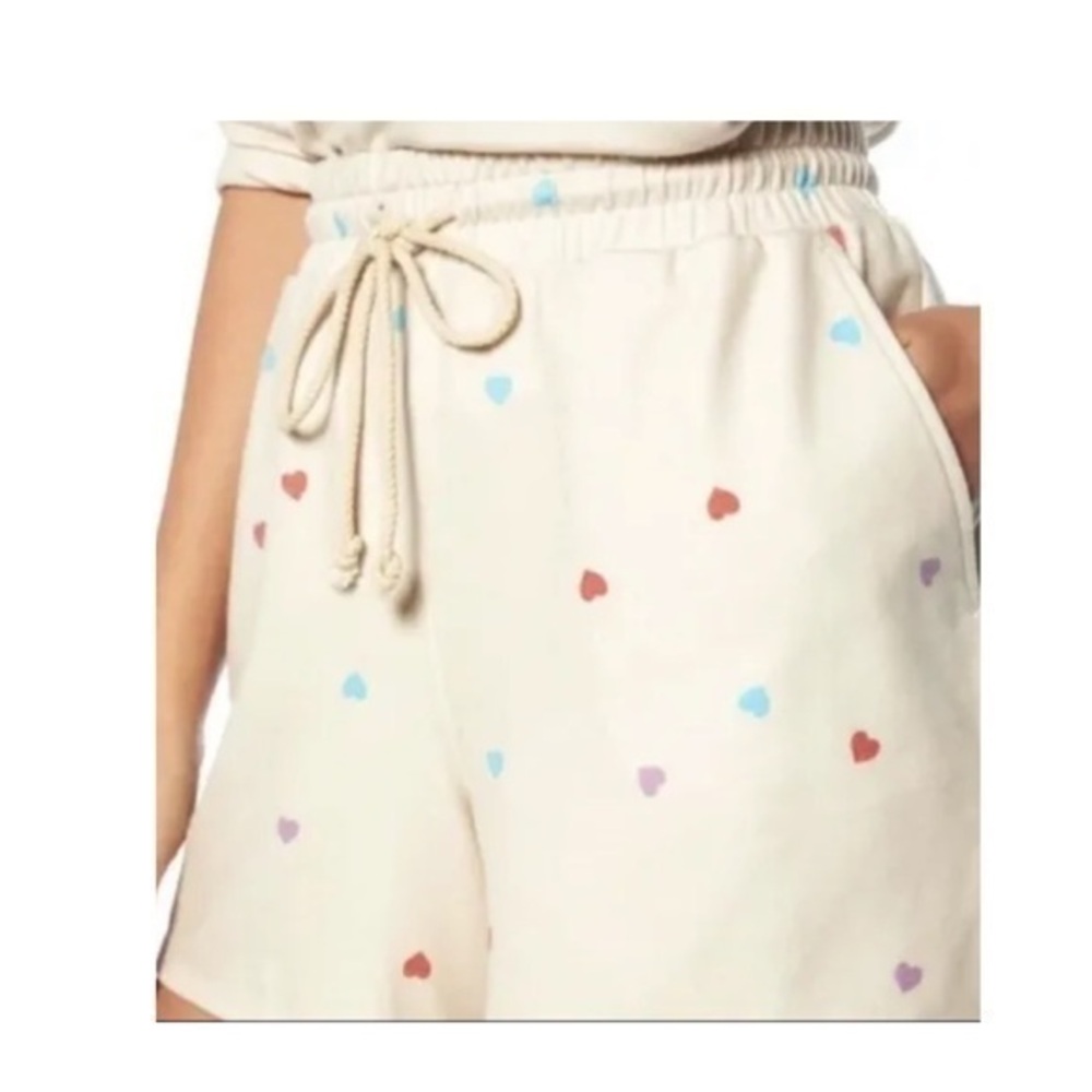 WildFox Cream Heart Print Elastic Drawstring Waist Sweat Shorts Pockets XXL NWT